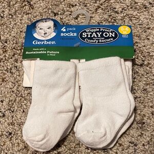 Gerber White Wiggle-Proof Baby Socks 4-Pack